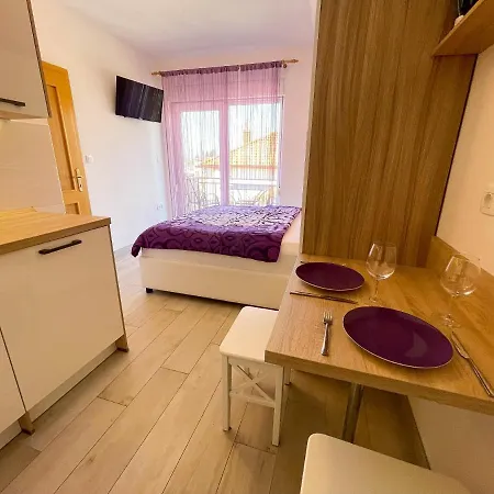Apartament Kira *