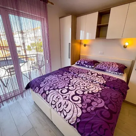 Kira Apartment Dramalj