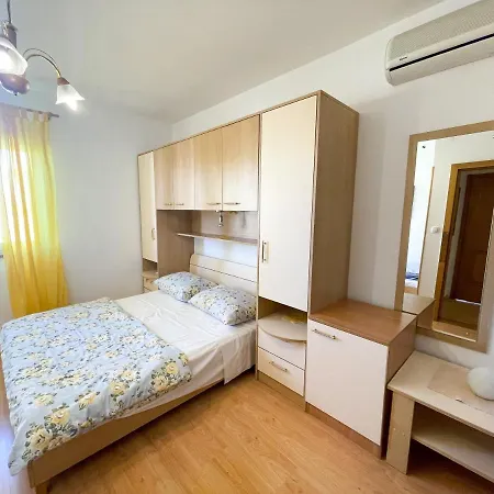 Kira Apartment Dramalj